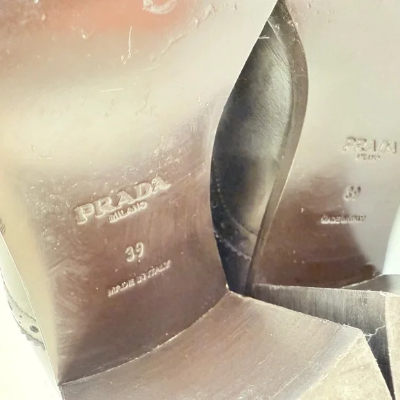 Prada Milano Black Leather Brogue Chelsea Ankle Boots Block Heels EU 39 - Picture 11 of 12